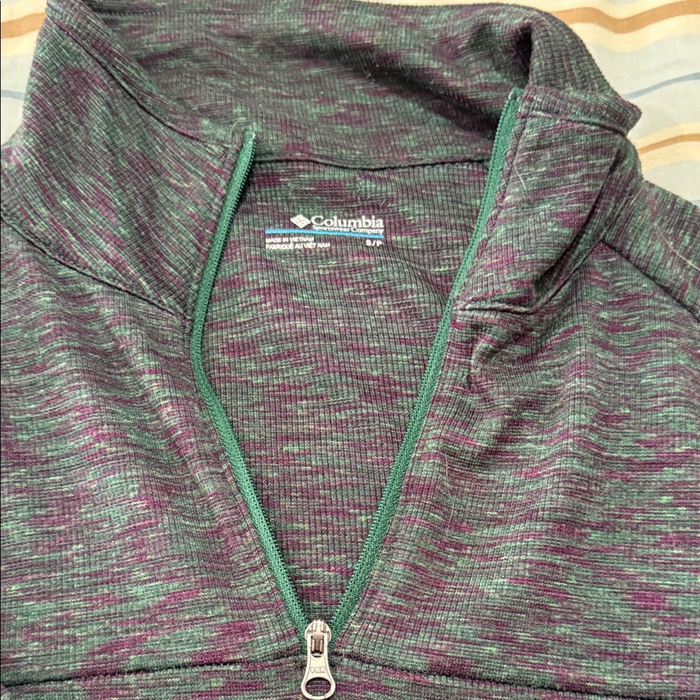 Columbia women’s Zip-Up Sweater in Green and Purple